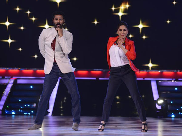 ഓറഞ്ച് ബ്ലേസര്‍ 