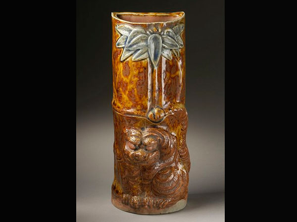 കാണൂ, വിവിധയിനം ഫഌവര്‍വേസുകള്‍