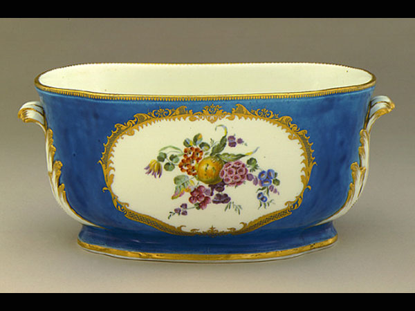 കാണൂ, വിവിധയിനം ഫഌവര്‍വേസുകള്‍