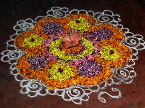 ഓണപ്പൂക്കളങ്ങളുടെ ഭംഗി കാണൂ