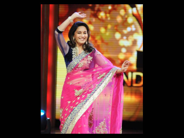 മാധുരിയുടെ ബ്ലൗസ് ഡിസൈനുകള്‍