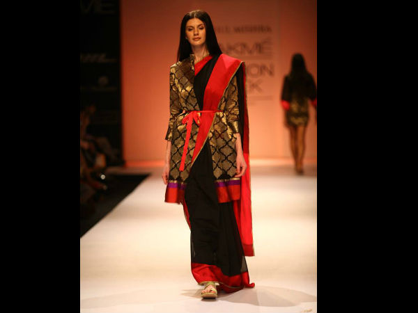 സാരി ഇങ്ങനെയും ഉടുക്കാം സാരി ഇങ്ങനെയും ഉടുക്കാം