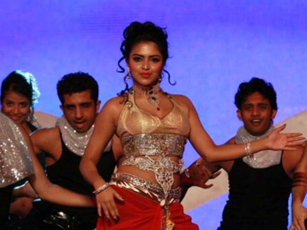 അമല പോള്‍