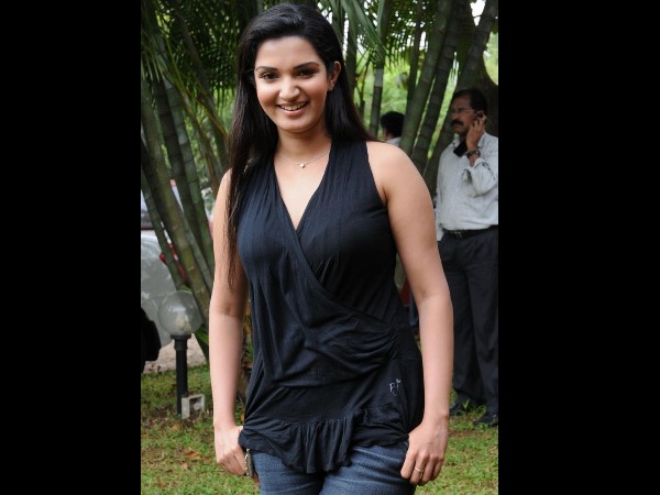 നസ്‌റിയ