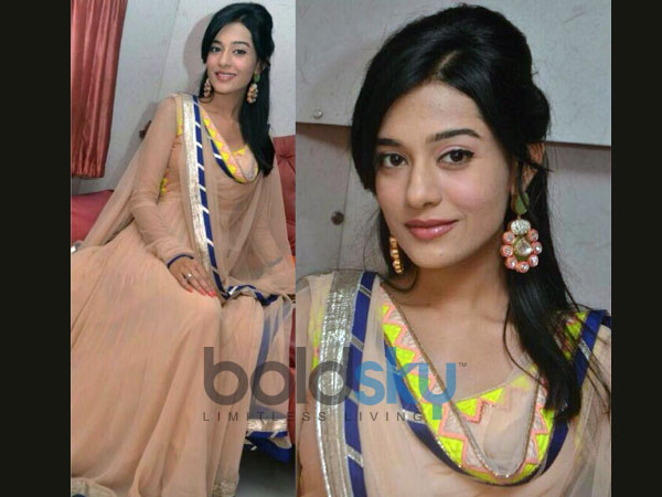 വിവിധതരം അനാര്‍ക്കലി ഗൗണുകള്‍