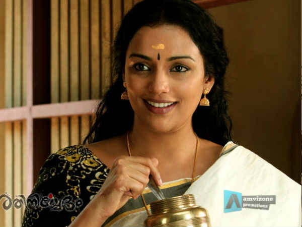 വെറുതേയല്ലാ, ശ്വേതാ മേനോന്‍