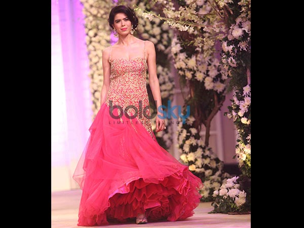 ജ്യേത്സന തിവാരി ബ്രൈഡല്‍ ഫാഷന്‍