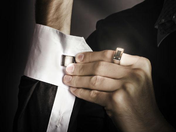 ഇണങ്ങാത്ത വസ്‌ത്രങ്ങള്‍