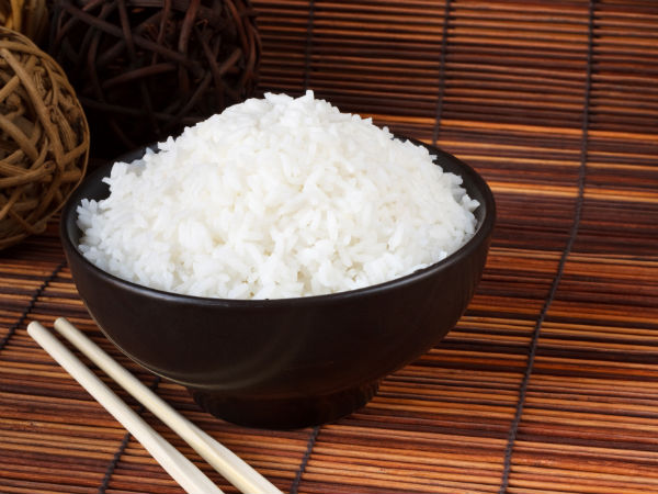 വേവിച്ച ചോറ് 