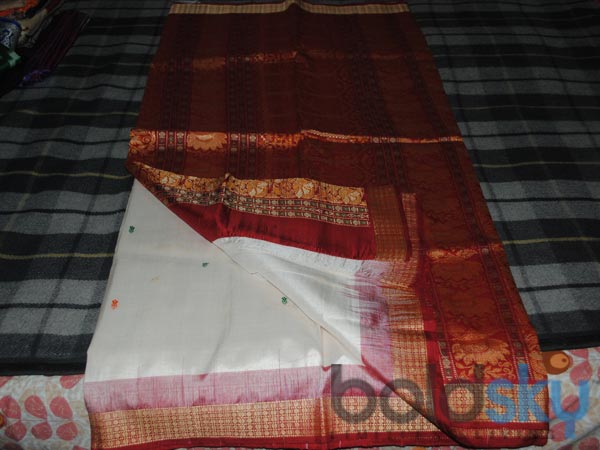 ബോംകൈ സാരി