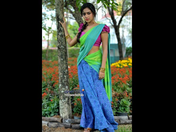 അമല പോള്‍