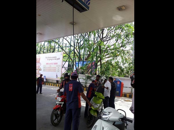 ഇന്ത്യാക്കാരുടെ ചില വിചിത്ര സ്വഭാവങ്ങള് ഇന്ത്യാക്കാരുടെ ചില വിചിത്ര സ്വഭാവങ്ങള്