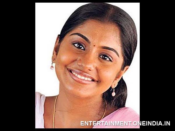 മീരാ നന്ദന്‍,