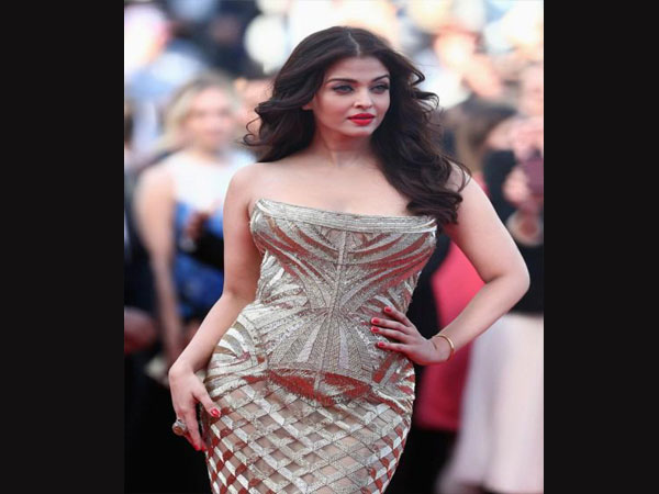 ഐശ്വര്യയുടെ കാനിലെ വിവിധ ചിത്രങ്ങള്‍