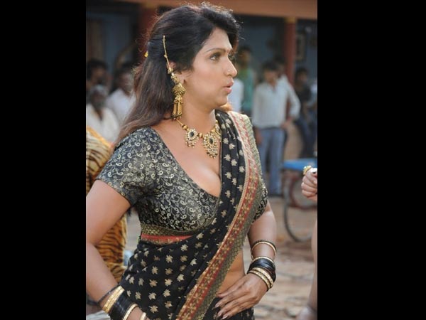 സൗത്ത് ഇന്ത്യന്‍ താരസുന്ദരിമാര്‍ 