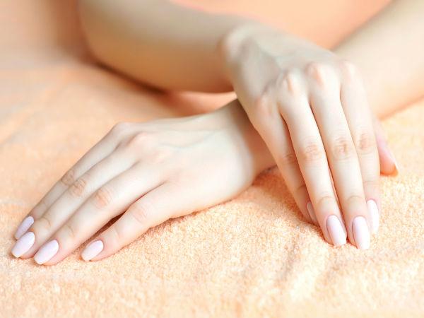 നഖങ്ങള്‍ക്ക്‌ തിളക്കം നല്‍കും