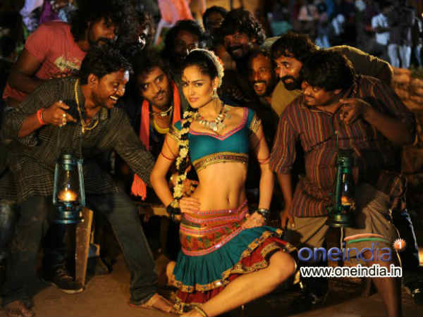 നതാലിക കൗര്‍