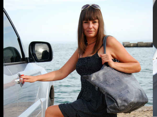 ഇറുകിയ വസ്‌ത്രങ്ങള്‍