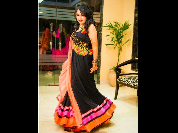 How To Look Stylish On Your Mehendi Ceremony