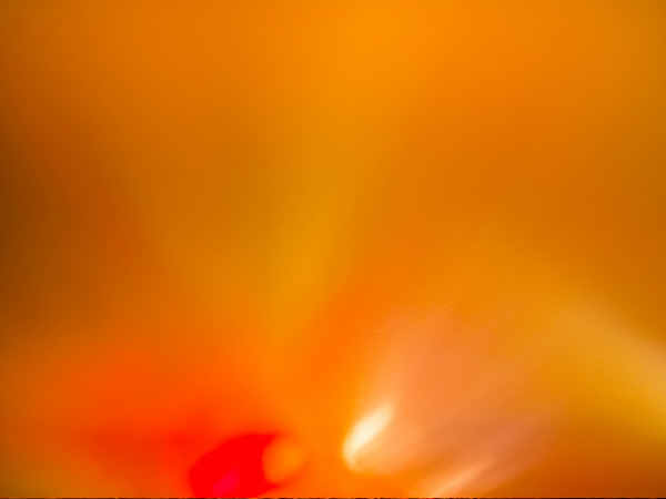 ഇരുണ്ട മഞ്ഞ അല്ലെങ്കില്‍ ബ്രൗണ്‍ നിറത്തിന്‍റെ കലര്‍പ്പ് 