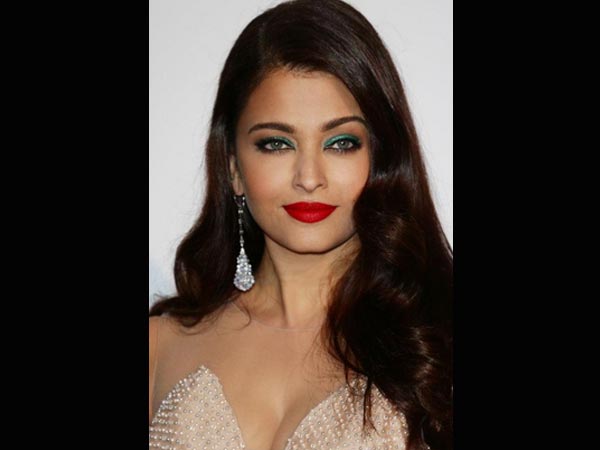 പരസ്യത്തിലൂടെ