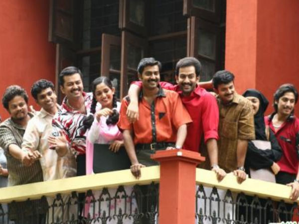  വീട്ടില്‍ നിന്നും വരുമ്പോള്‍ സ്വീകരണം ഗംഭീരം