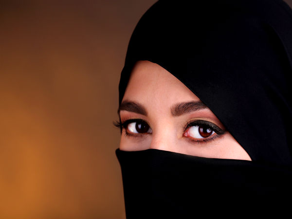 നാലു ഭാര്യമാരില്‍ കവിയരുത്