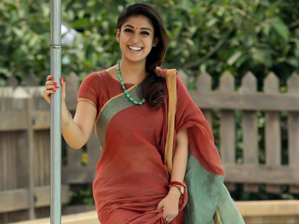 സാരിയുടെ ഞൊറി തന്നെ പ്രശ്‌നം