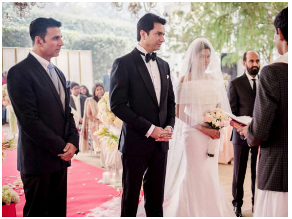 അസിന്റെ വിവാഹവസ്ത്രം കാണൂ