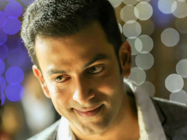 ചെവിയുടെ അകത്തോ പുറത്തോ