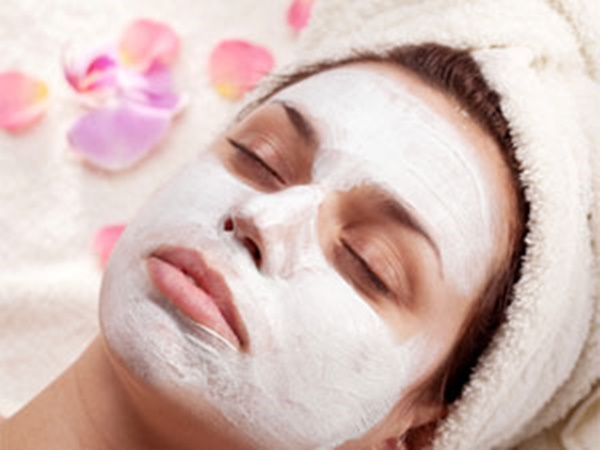 മുഖം ബ്ലീച്ച ചെയ്യും മുന്‍പ്....