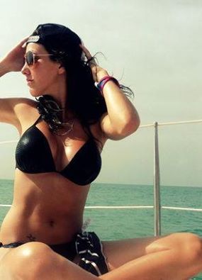 മോഡലിങ്ങിലേക്ക്