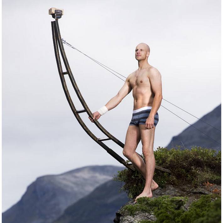 അഭ്യാസ പ്രകടനത്തില്‍ മുന്‍പില്‍