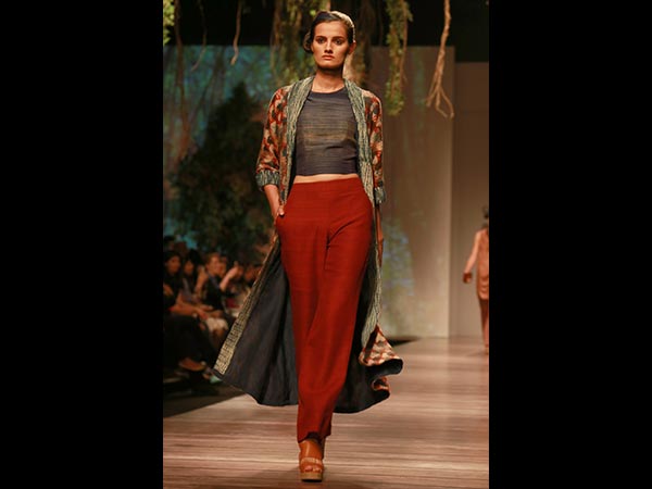 അനിത ഡോഗ്രെ കളക്ഷനുകള്‍