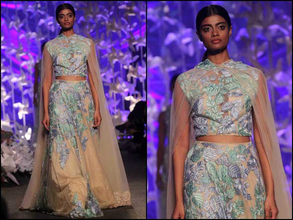  മിന്റ് ബ്ലൂവില്‍ ലെഹങ്ക