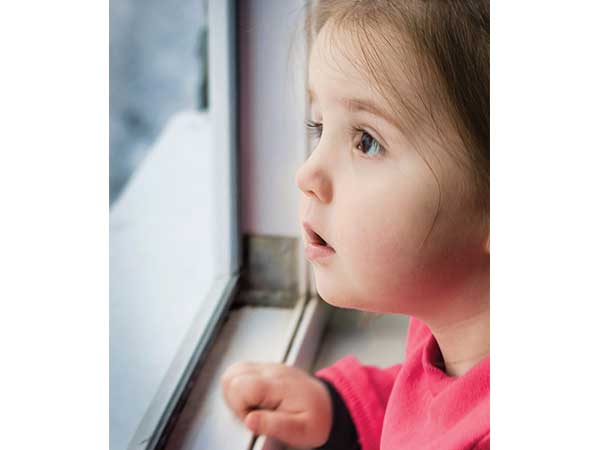 അച്ഛനുമമ്മയും വഴക്കടിയ്ക്കുമ്പോള്‍ കുട്ടി.....