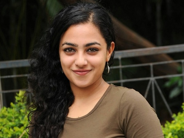 മുടി കെട്ടുന്നത്