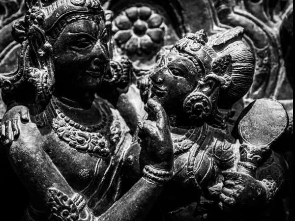 താന്ത്രിക് സെക്‌സിലൂടെ ആത്മീയത