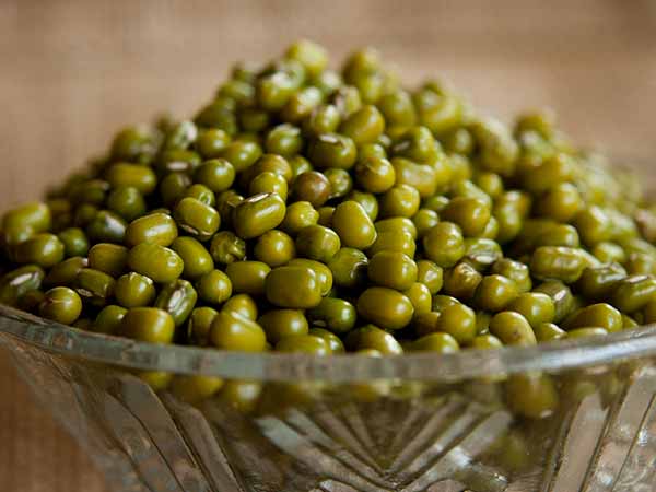 ചെറുപയര്‍ പൊടി ഫേസ്പാക്ക്