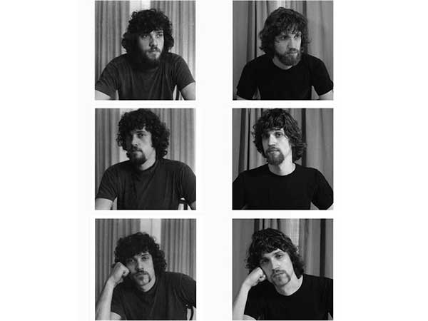 കാണാന്‍ ഒരേപോലെത്തന്നെ...