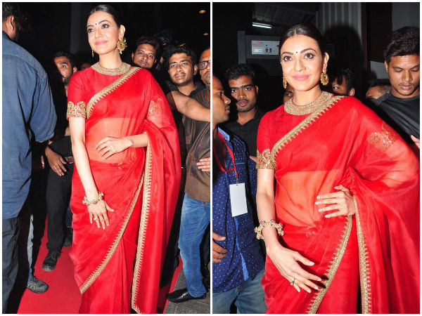  മുല്ലപ്പൂ വെച്ച് സുന്ദരിയായി