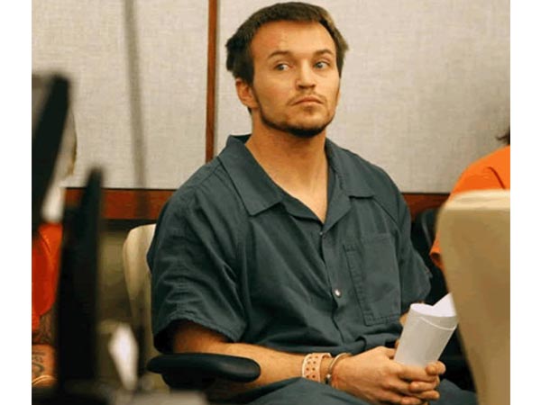 സമൂഹ മാധ്യമങ്ങളിലൂടെ കാമുകിയെ വില്‍ക്കാന്‍