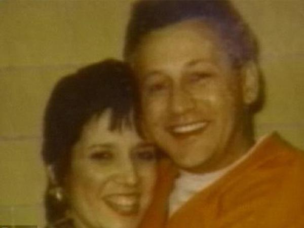 പ്രണയം ഭ്രാന്തു പിടിപ്പിച്ച ചിലര്‍