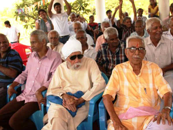 മാതാപിതാക്കള്‍ ഉപേക്ഷിക്കപ്പെടുന്നു