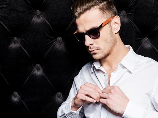 ആണിനും പെണ്ണിനും ഷര്‍ട്ട് ബട്ടന്‍ വേറിടത്ത്, കാരണം