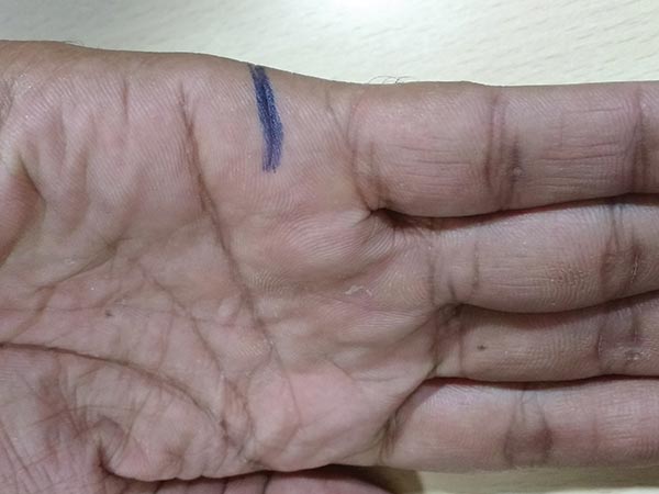 അവള്‍ നിങ്ങളെക്കുറിച്ചു ചിന്തിയ്‌ക്കുന്നതെന്തെന്നറിയാം