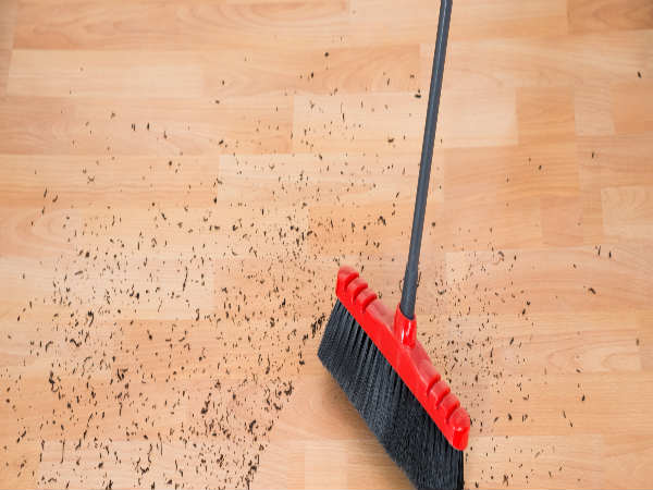  പഴയ ചൂല്‍