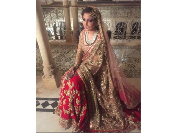 കുര്‍ത്തി ലഹങ്ക - രാജകീയത ആഗ്രഹിക്കുന്നവര്‍ക്കായി