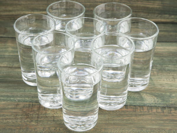 8 ഗ്ലാസ് വെള്ളം കുടിയ്ക്കുമ്പോള്‍ നടക്കുന്നത്.....