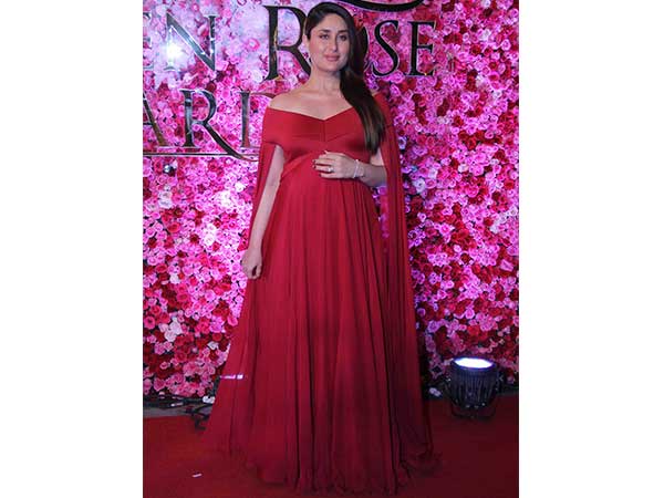 kareena kapoor wearing gauri nainika lux golden rose awards